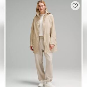 NWT lululemon Hooded Mid-Length Utility Jacket, Small